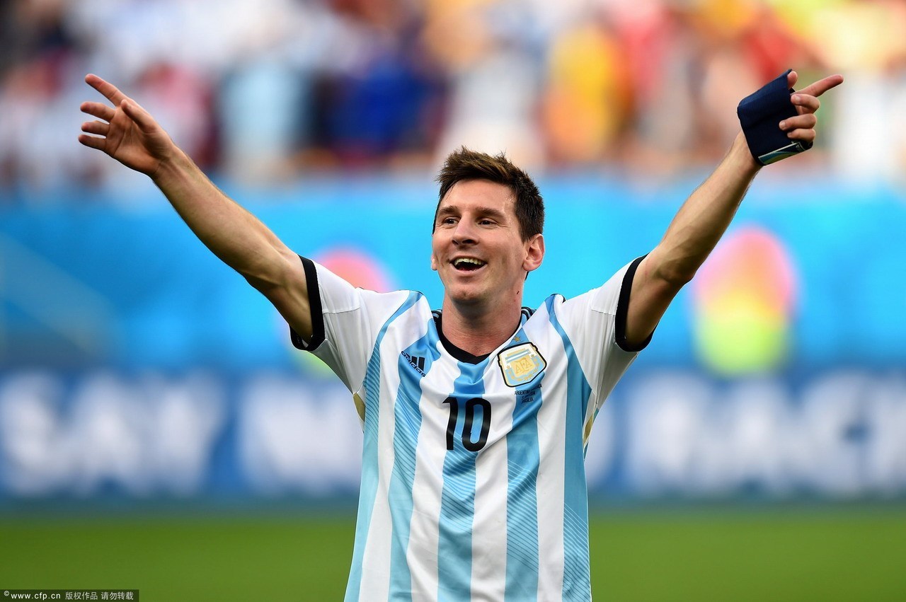 美联社: FIFA增售世界杯门票, 新增高价“头排座”引发争议